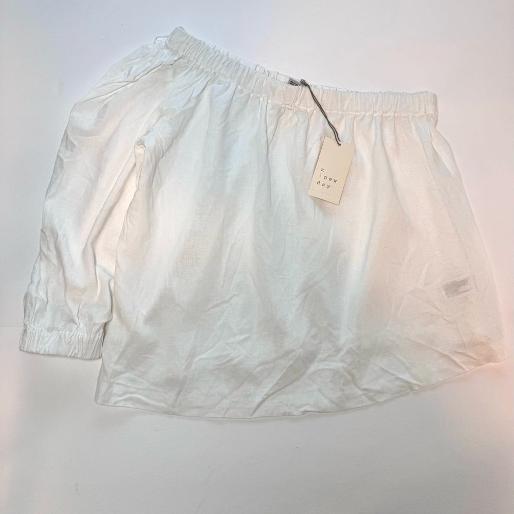 A New Day White Off-Shoulder Top Size XS